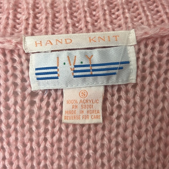 Ivy 80s Vintage Colorful Pink Cable Hand Knit Cardigan Sweater Size Small 🕶️ - Picture 3 of 7